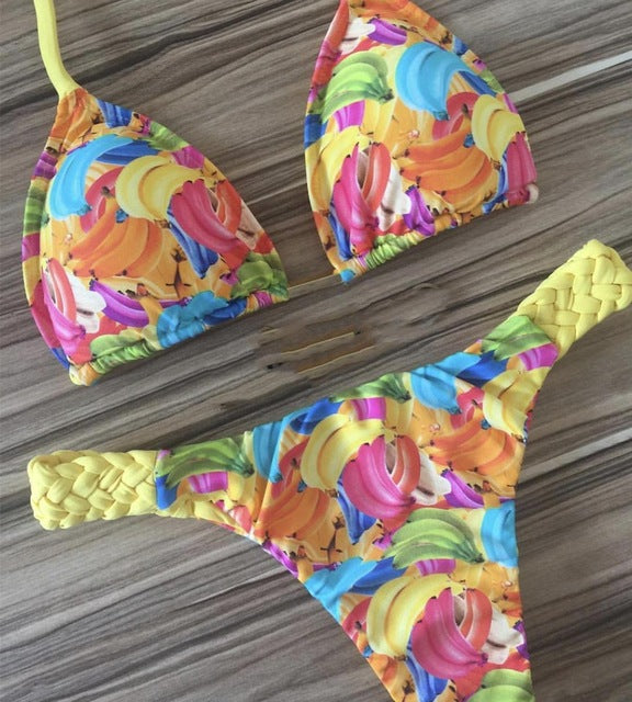 BIQUÍNI COM DETALHES EM TRANÇA